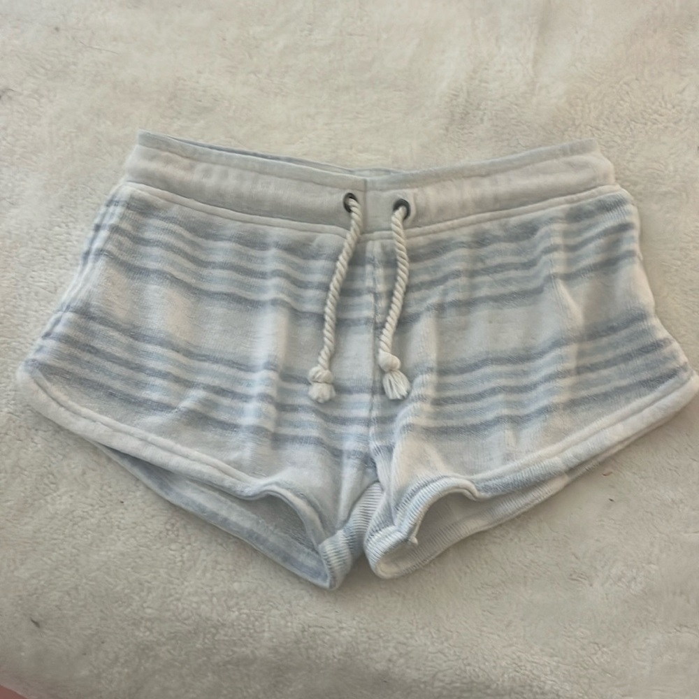 ocean drive beach shorts blue stripe!!